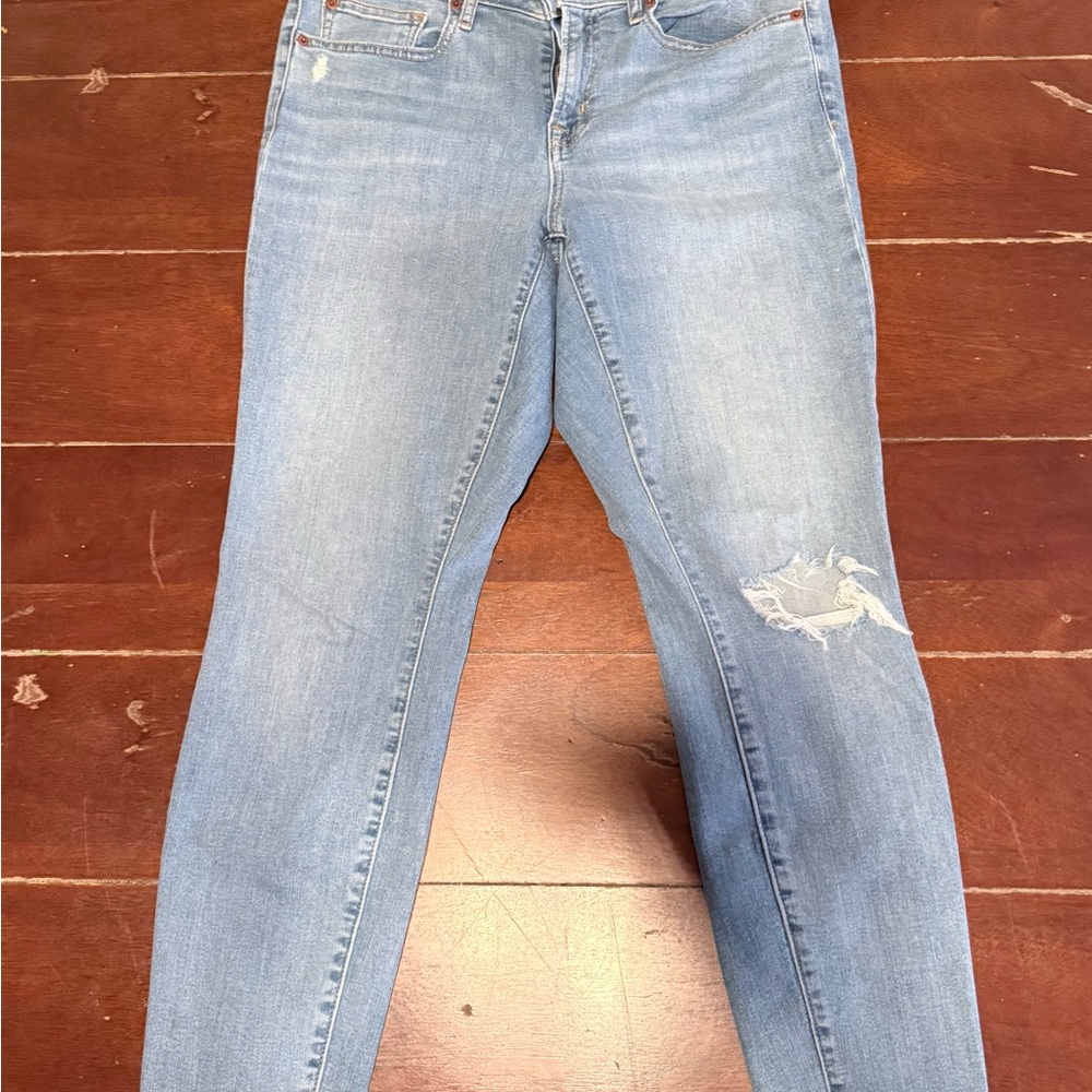 GAP Women's Light Blue Skinny Jeans